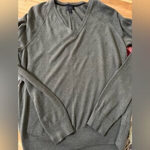 Banana Republic Men's V-Neck Charcoal Sweater